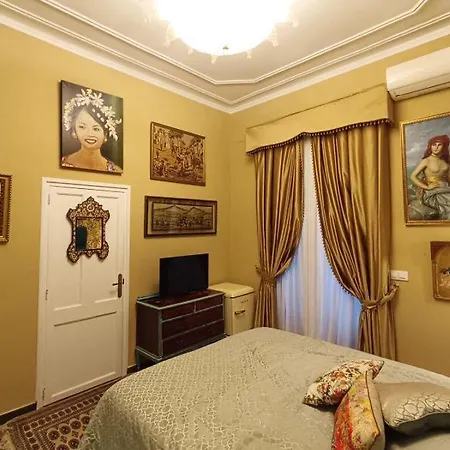 Historique Dans Le Centre De 홈스테이 *