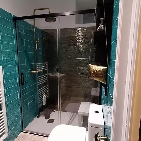 Historique Dans Le Centre De 홈스테이 *