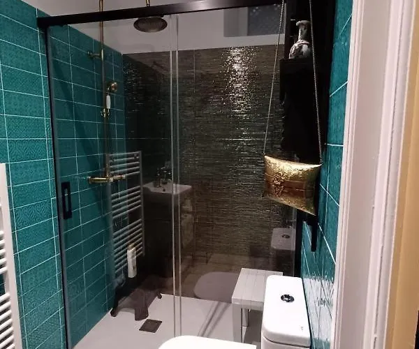 Historique Dans Le Centre De 홈스테이 *